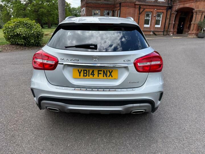 Mercedes-Benz GLA Class 2.1L Gla200 Cdi Amg Line Premium 136 Bhp Silver #8