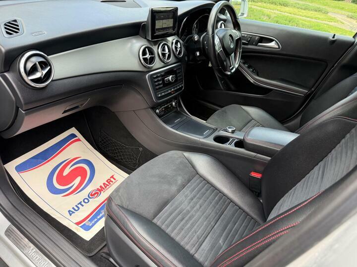 Mercedes-Benz GLA Class 2.1L Gla200 Cdi Amg Line Premium 136 Bhp Silver #27