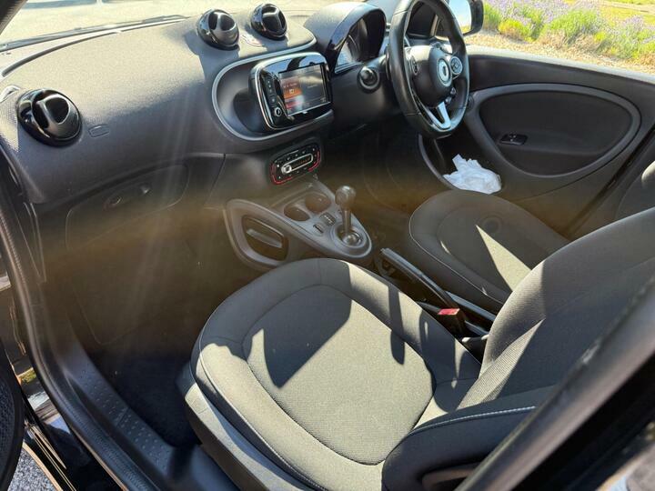 Smart Forfour 0.9T Urbanshadow Twinamic Euro 6 Ss CF19WDL Black #2