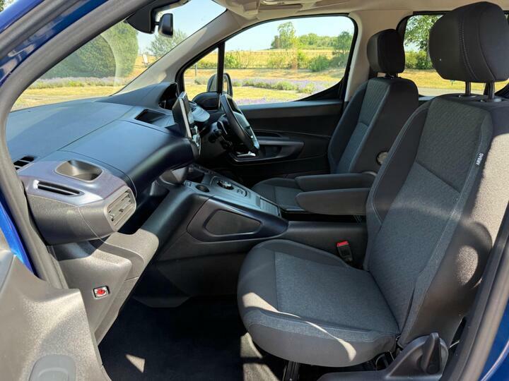 Peugeot Rifter 1.5 Bluehdi Allure Premium Standard Mpv Grey #25