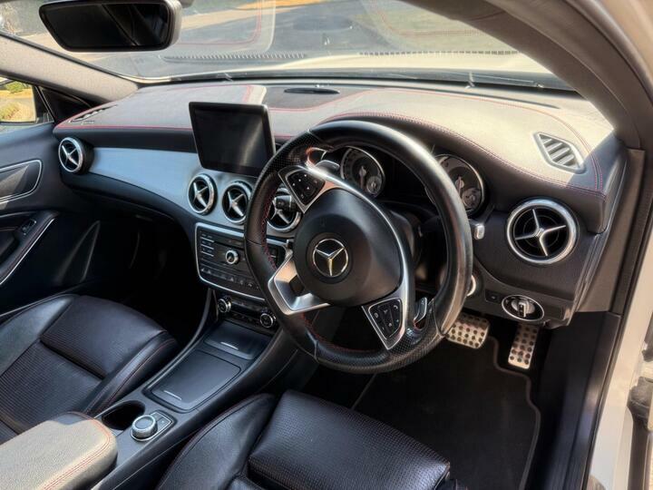Mercedes-Benz GLA Class Gla 200D 4Matic Amg Line Premium Plus Grey #32
