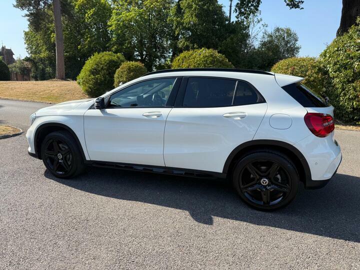 Mercedes-Benz GLA Class Gla 200D 4Matic Amg Line Premium Plus Grey #8