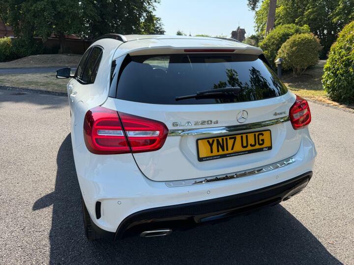 Mercedes-Benz GLA Class Gla 200D 4Matic Amg Line Premium Plus Grey #16