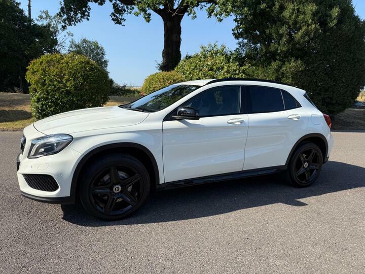 Mercedes-Benz GLA Class 2.1 Gla220d Amg Line Premium 7G-dct 4Matic Euro YN17UJG White #5
