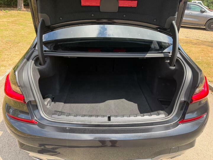 BMW 3 Series 320I Sport Step Black #22