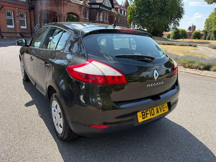 Renault Megane  White #7