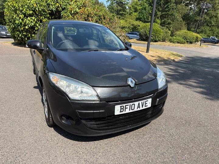 Renault Megane  White #10