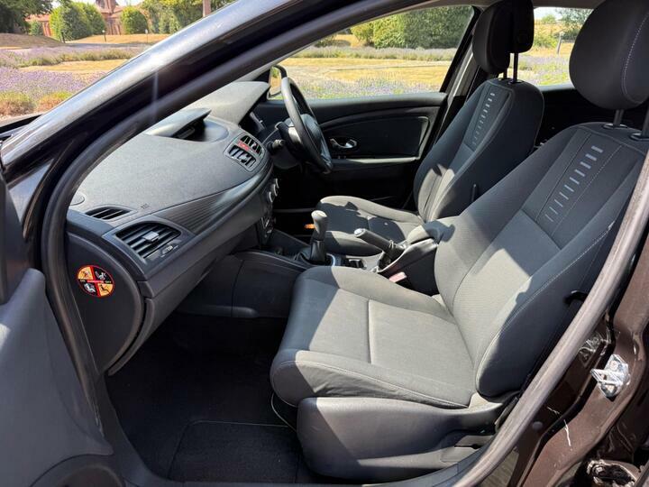 Renault Megane  White #20