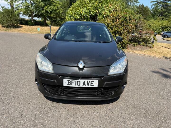 Renault Megane  White #12