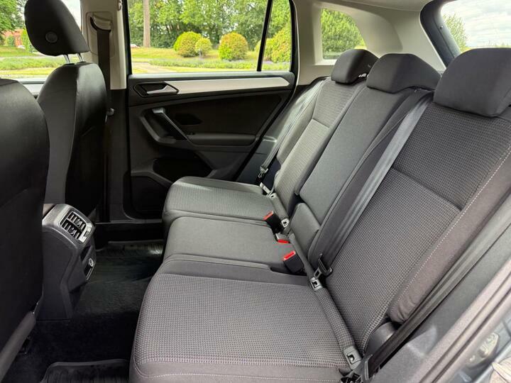 Volkswagen Tiguan Se Navigation Silver #30