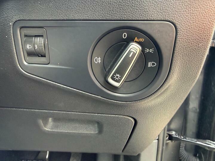 Volkswagen Tiguan Se Navigation Silver #40