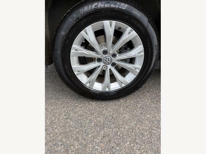 Volkswagen Tiguan Se Navigation Silver #24