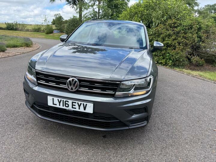 Volkswagen Tiguan Se Navigation Silver #16