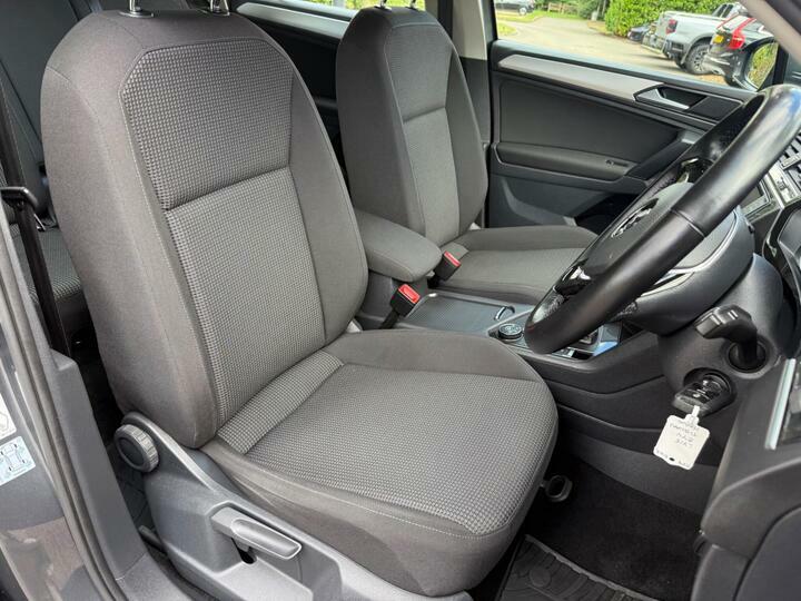 Volkswagen Tiguan Se Navigation Silver #36
