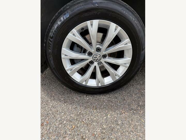 Volkswagen Tiguan Se Navigation Silver #26