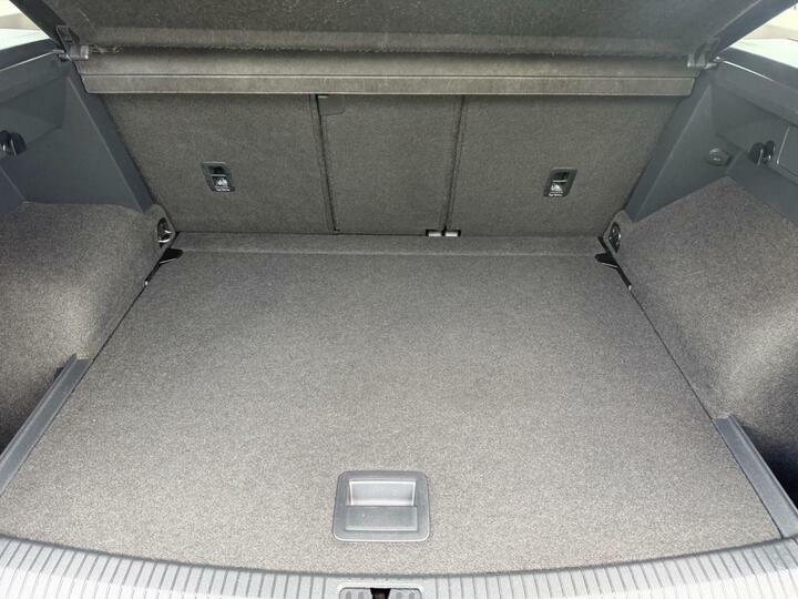 Volkswagen Tiguan Se Navigation Silver #32
