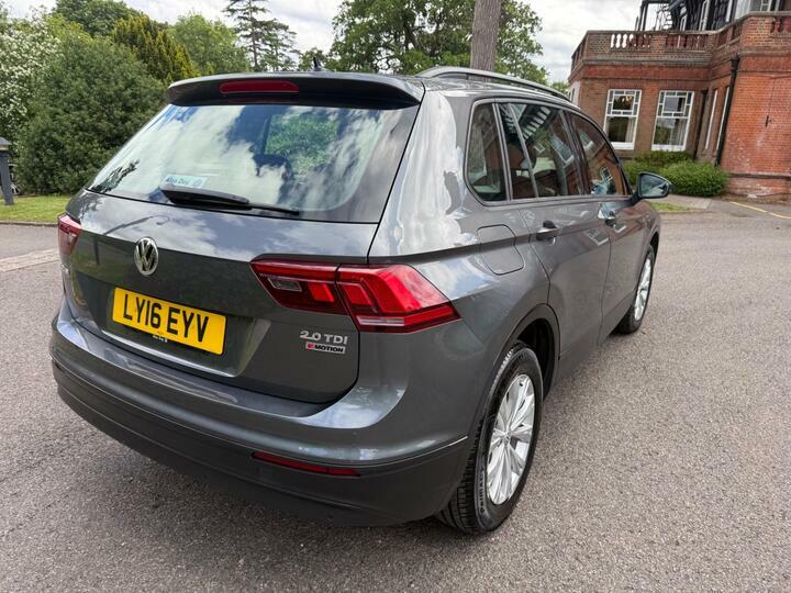Volkswagen Tiguan Se Navigation Silver #22