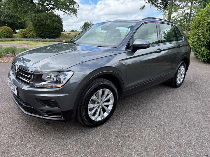 Volkswagen Tiguan Se Navigation Silver #17