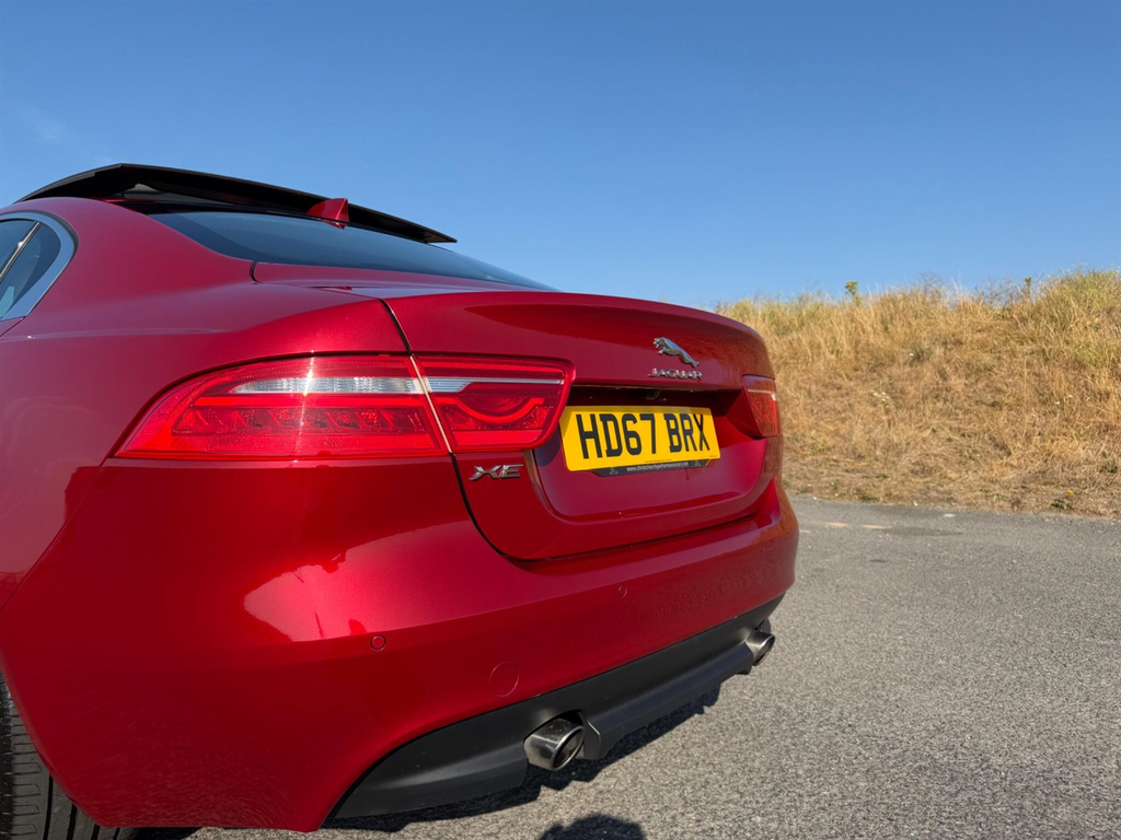 Jaguar XE D Prestige Ulez Blue #29