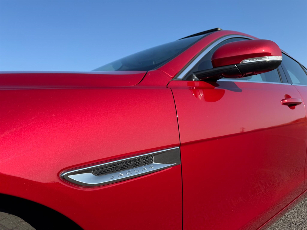 Jaguar XE D Prestige Ulez Blue #26