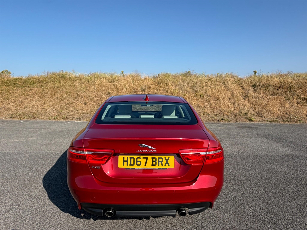 Jaguar XE D Prestige Ulez Blue #13