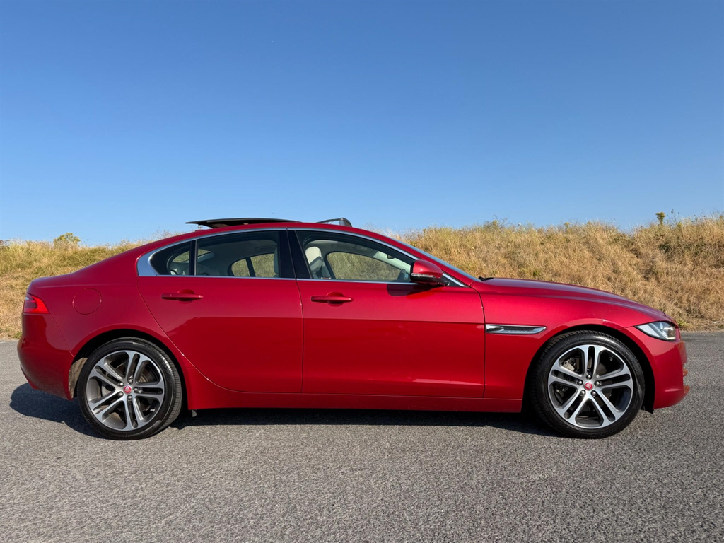 Jaguar XE 2.0I Portfolio Saloon Euro 6 Ss