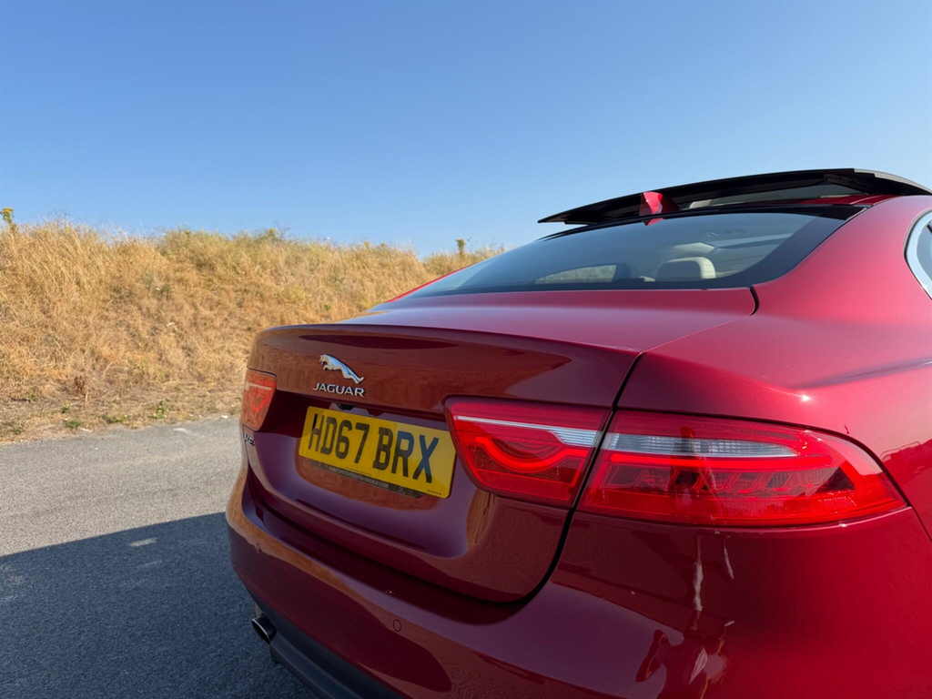 Jaguar XE D Prestige Ulez Blue #22