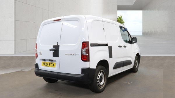 Toyota PROACE 1.5 Bluehdi Active Short Panel Van 6Dr Manu  #4