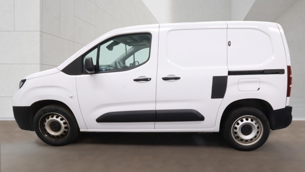 Toyota PROACE 1.5 Bluehdi Active Short Panel Van 6Dr Manu  #6