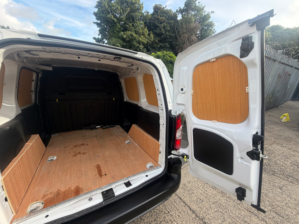Peugeot Partner Panel Van 1.5 Bluehdi 1000 Professional Premium Grey #16