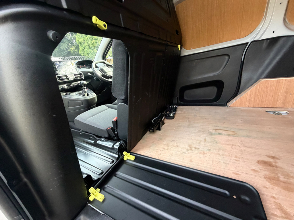 Peugeot Partner Panel Van 1.5 Bluehdi 1000 Professional Premium Grey #30