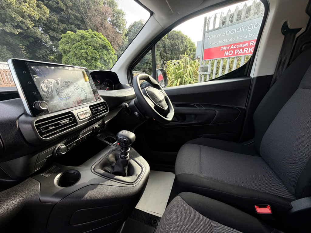 Peugeot Partner Panel Van 1.5 Bluehdi 1000 Professional Premium Grey #27