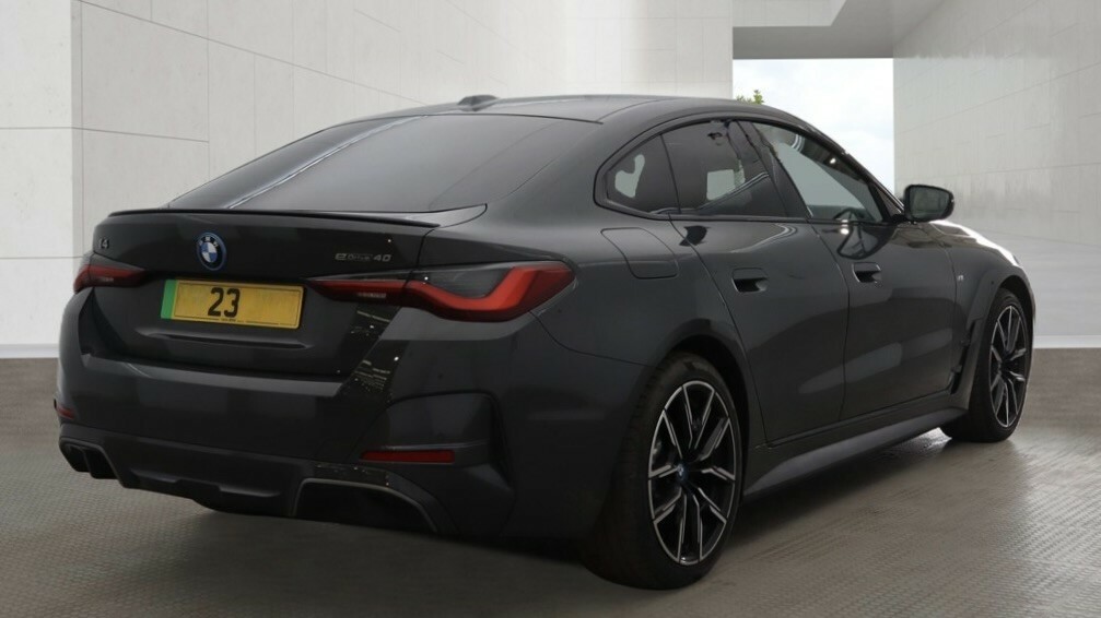 BMW i4 Edrive40 M Sport Tech Packharman Kardonhead Up  #5