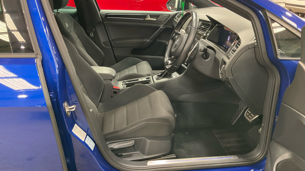 Volkswagen Golf R Tsi 4Motion Dsg Acc Cruisesat Navcarplay19p #2