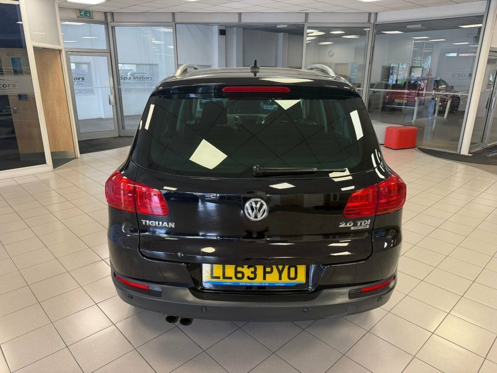 Volkswagen Tiguan 2L Match LL63PYO Black #6