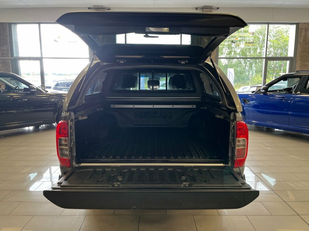 Nissan Navara 2.3L Tekna Grey #5