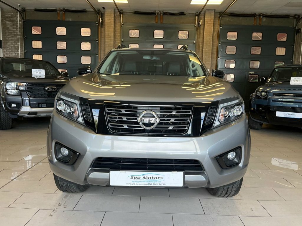 Nissan Navara 2.3L N-guard Grey #2