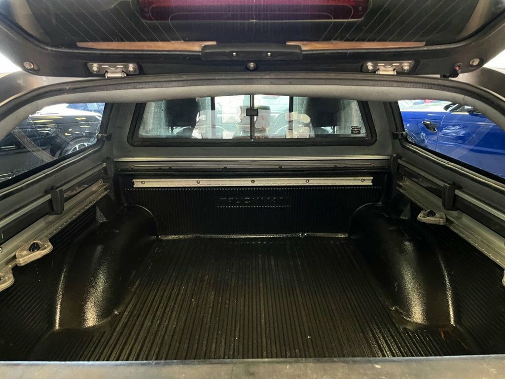 Nissan Navara 2.3L N-guard Grey #6