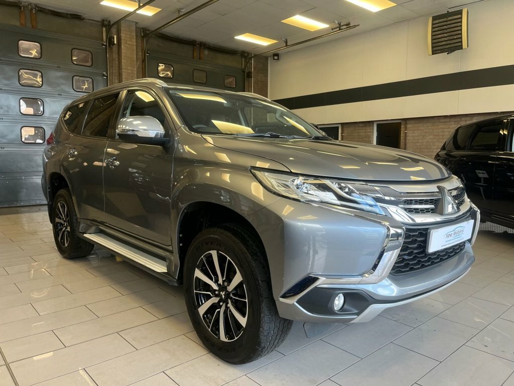 Mitsubishi Shogun Sport 2.4L 3 Grey