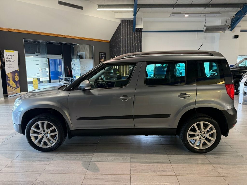 Skoda Yeti 2L Elegance Grey #4