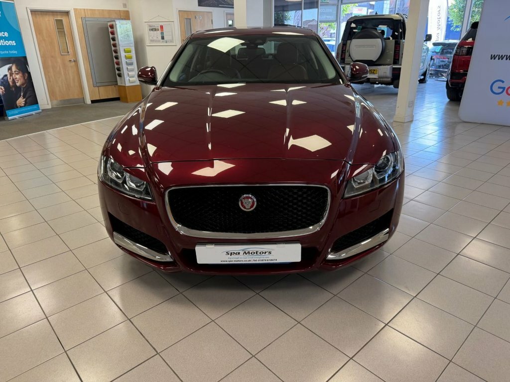 Jaguar XF 2L Portfolio Red #2