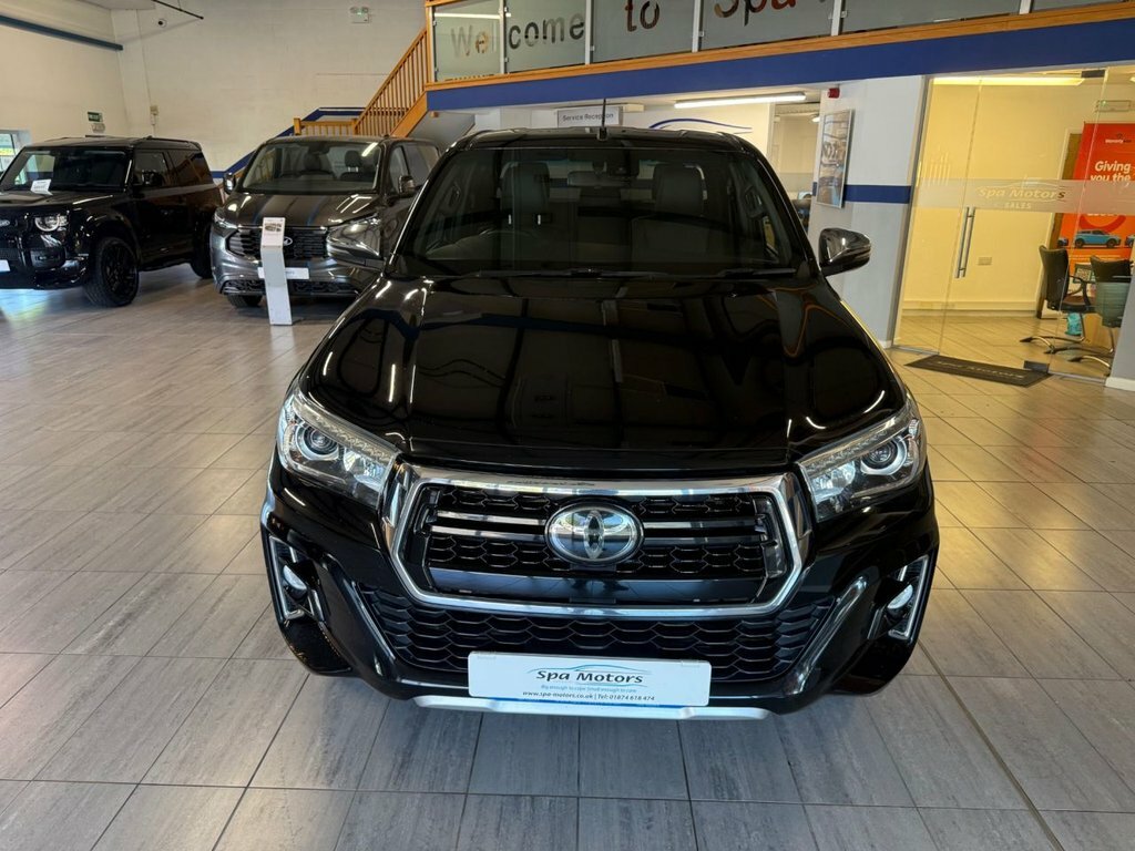Toyota HILUX 2.4L Invincible X LS69HHE Black #6
