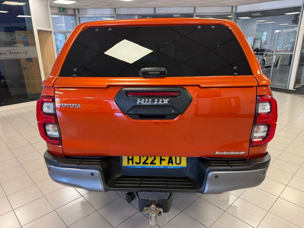 Toyota HILUX 2.8L Invincible X Orange #6