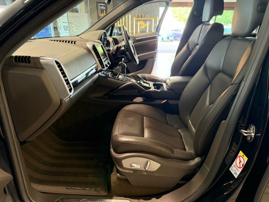 Porsche Cayenne Cayenne V6 D Tiptronic S Black #22