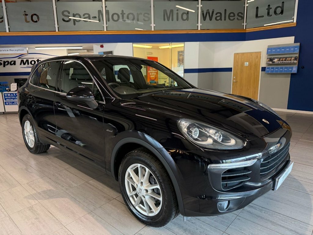 Porsche Cayenne 3L Null Black