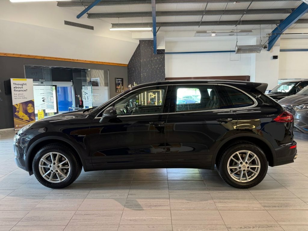 Porsche Cayenne 3L Null Black #4