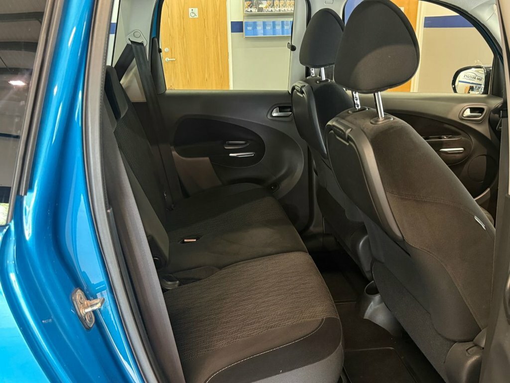 Citroen C3 Picasso  White #13