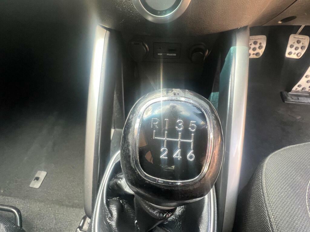Hyundai Veloster 1.6 Gdi Sport 138 Bhp Black #30