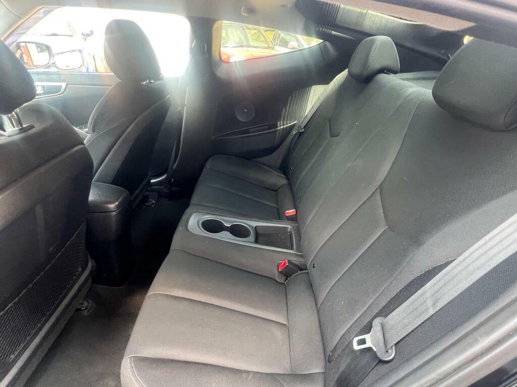 Hyundai Veloster 1.6 Gdi Sport 138 Bhp Black #16