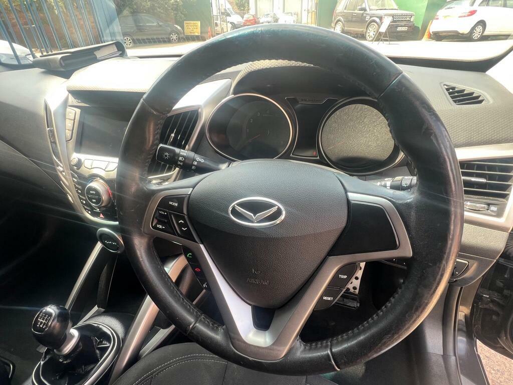Hyundai Veloster 1.6 Gdi Sport 138 Bhp Black #18